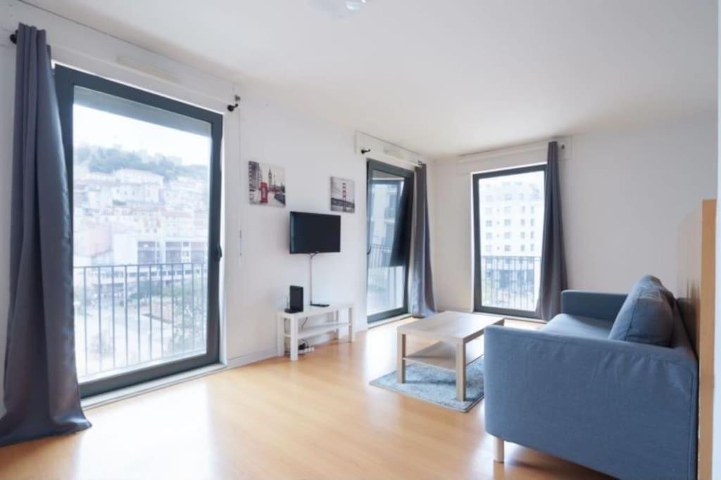 Elevator Flat And Parking Spaces Apartment Lisbon Exterior photo